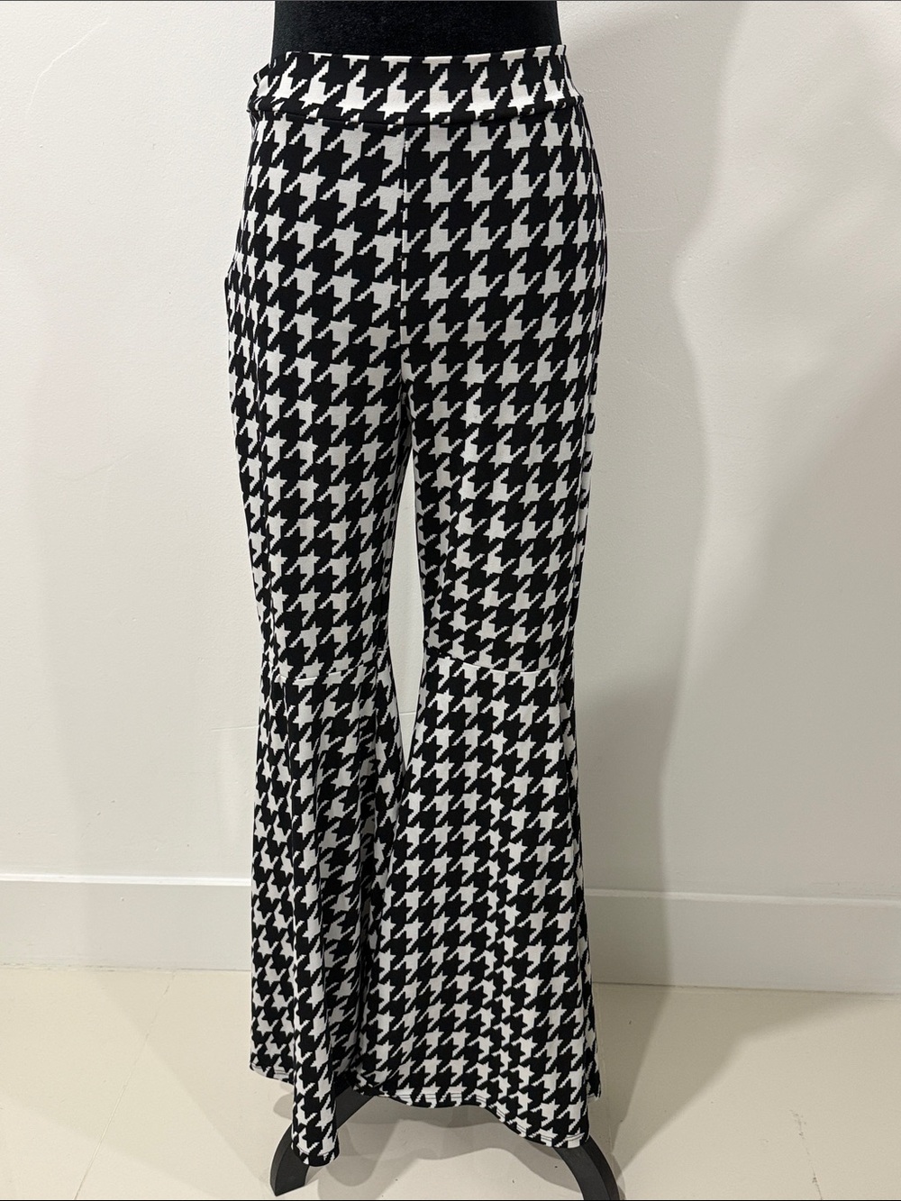 Jasmine Super Flared Houndstooth Pants